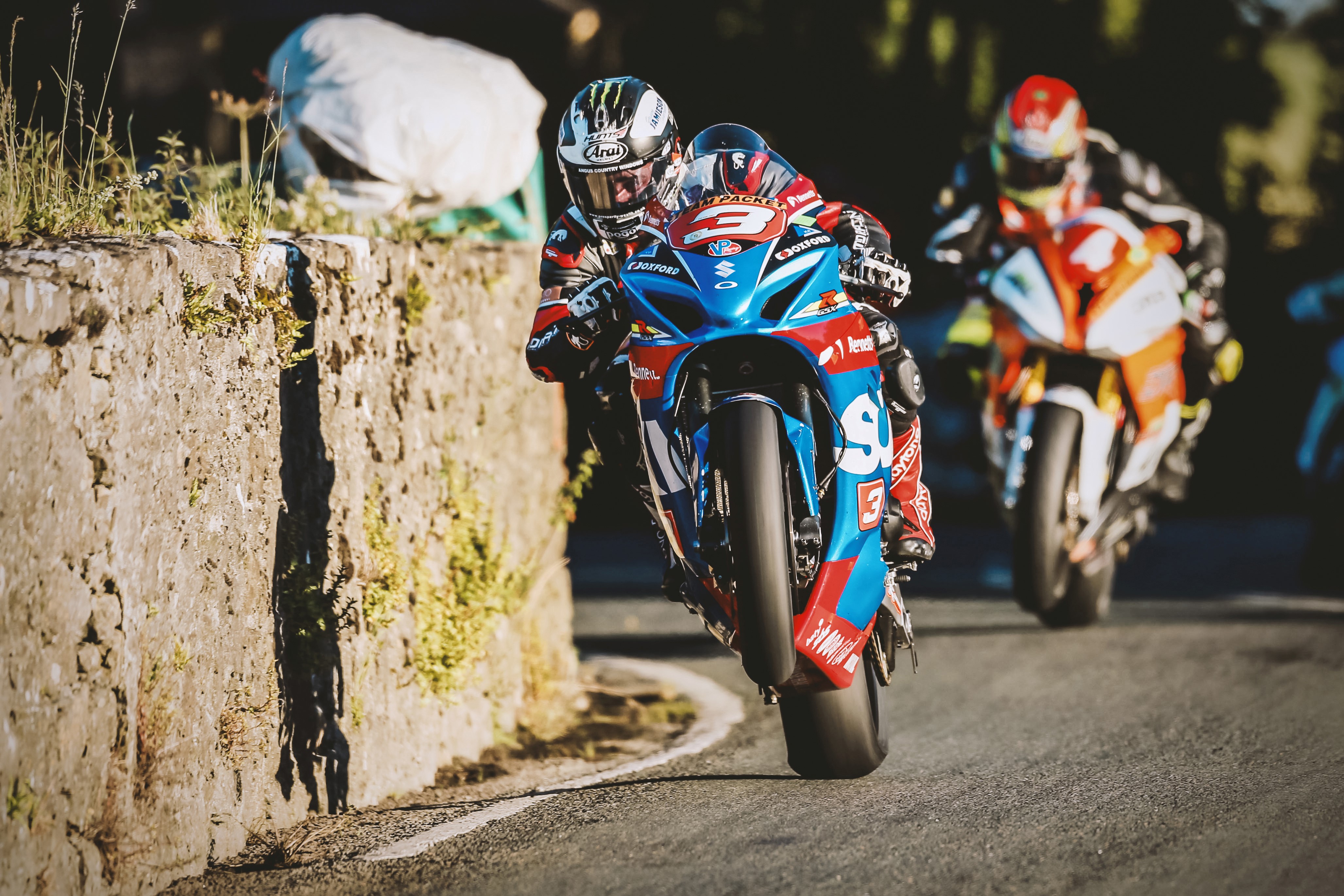 Hat-trick hero Dunlop takes three wins for Bennetts Suzuki at Southern 100 road races