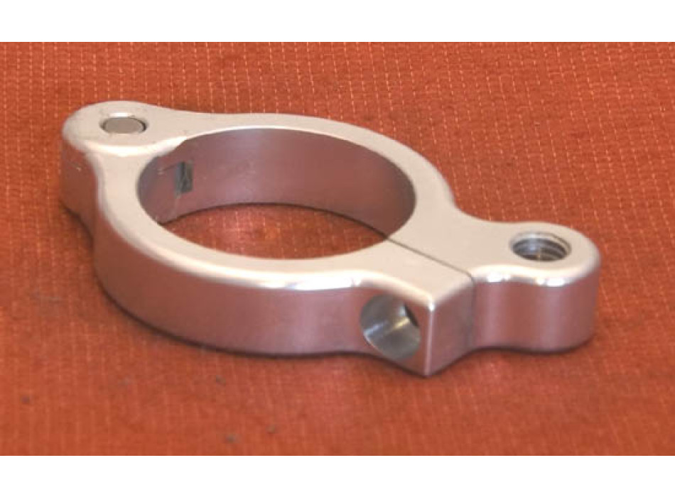 STEERING CLAMP D.37